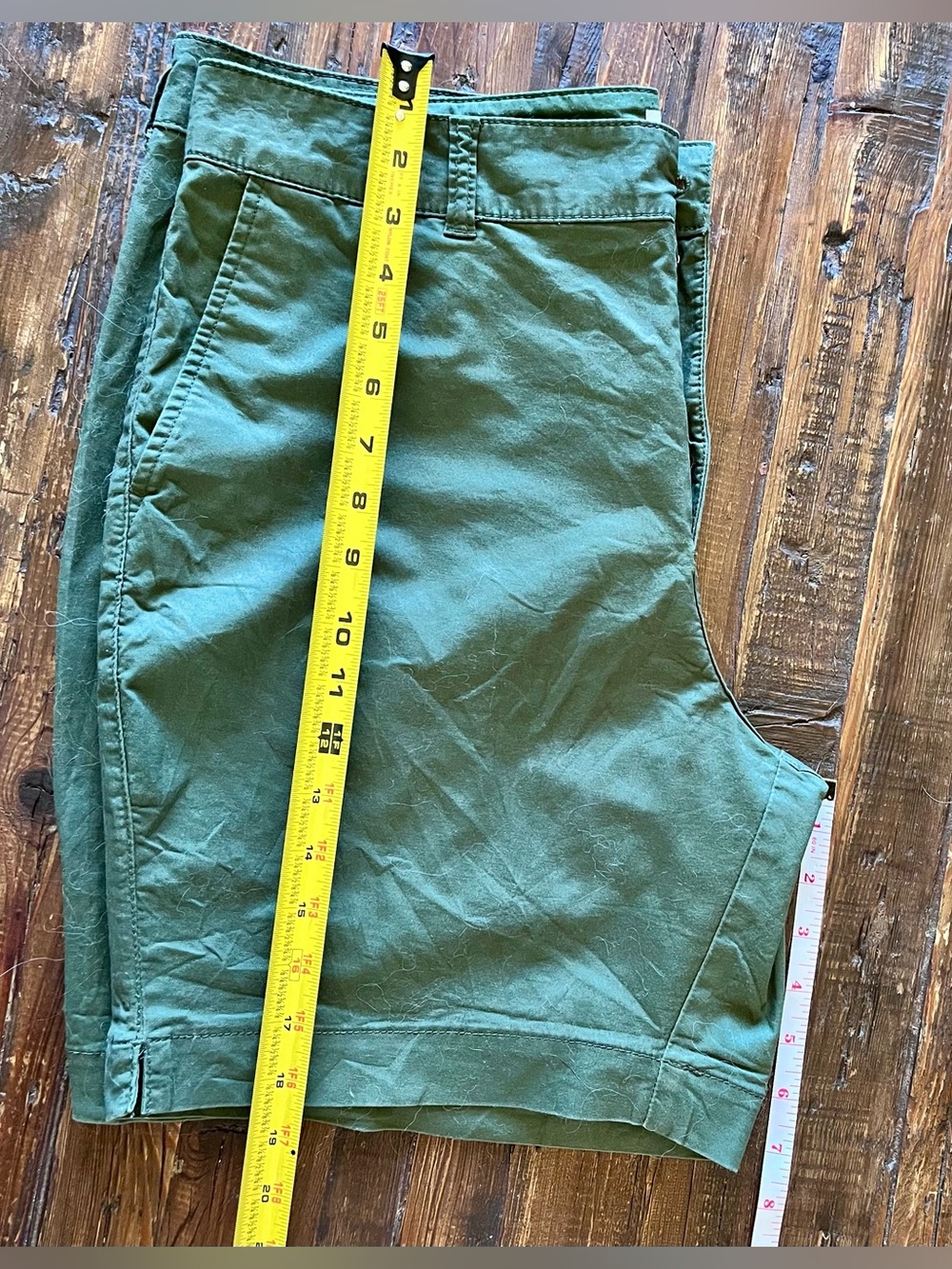 Old Navy Trio of High Waist Everyday Shorts: Tan,Gray, Green Sz 12 EUC - Picture 13 of 16